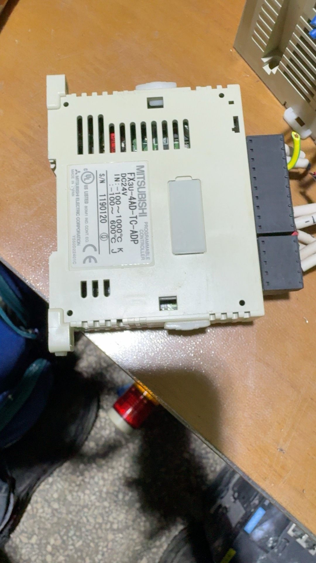 三菱PLC模块 FX3U-4AD-TC-ADP 实物图， 成