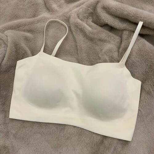 舒适凉感无痕内衣女小胸聚拢无钢圈收副乳细肩带抹胸运动文胸罩薄