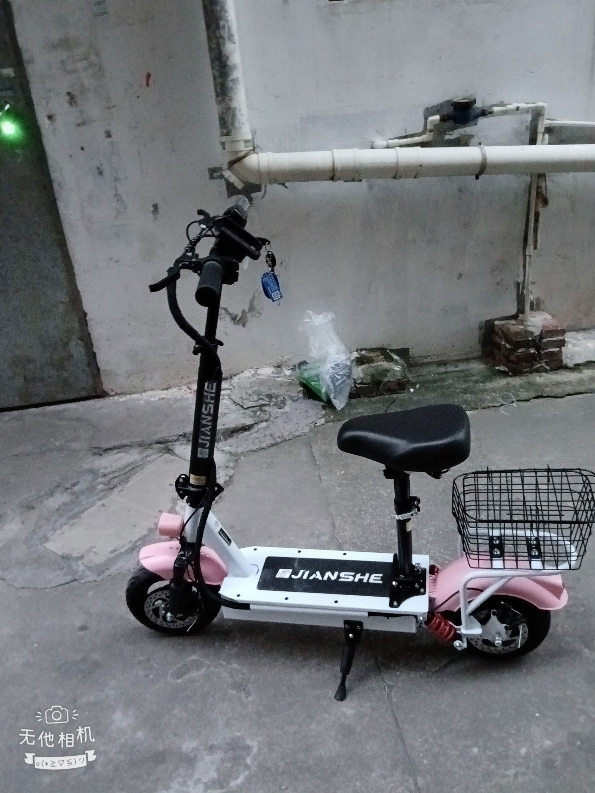 Электросамокат JIAN SHE 1500W: Мощный, Складной, Сверхдлинный Запас Хода, 14-кратная Амортизация и GPS-противоугонная Система для Города photo review