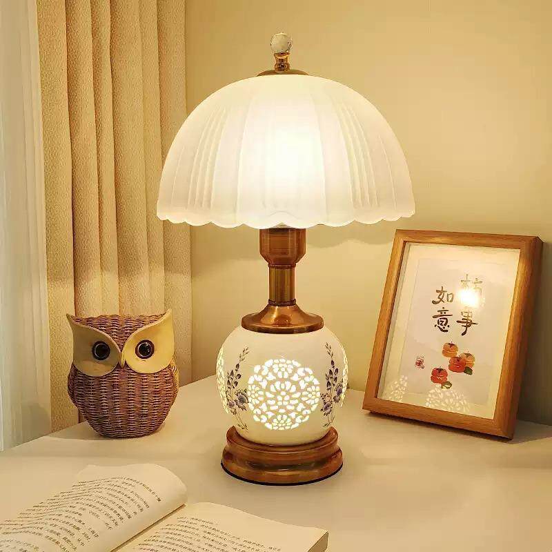 台灯卧室床头灯家用高级感复古简约美式中式轻奢陶瓷温馨氛围台灯