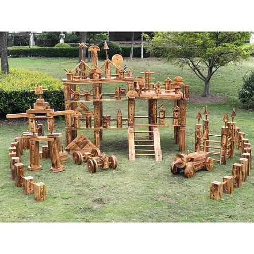 幼儿园室户外大型建构超大防腐新西兰松木拼插打孔碳化烧积木玩具