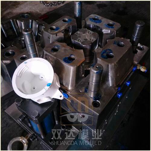 尼龙玻纤材质塑料注塑模具模具制造开模
