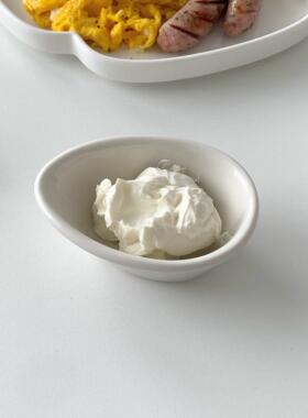 餐桌上-乳白色系列陶瓷小杯尖沙司碟沙司小杯30ml