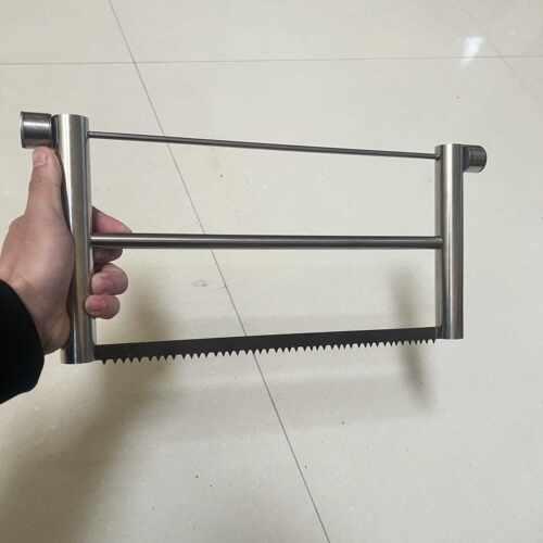 万物皆可锯，可锯木。也可以锯铁，两种锯片