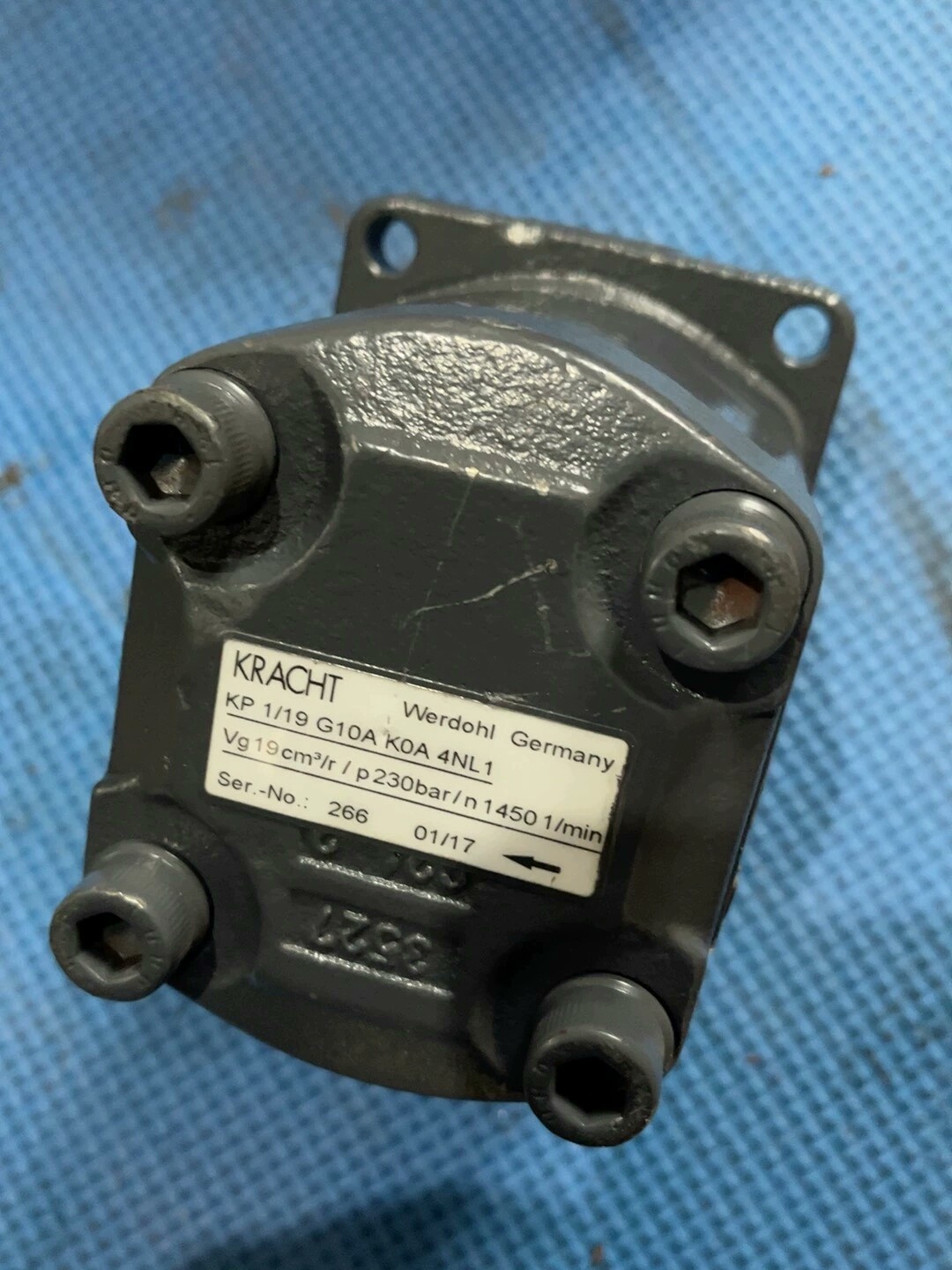 德国克拉克齿轮泵KP1/19G10AK0A4NL1  ！
