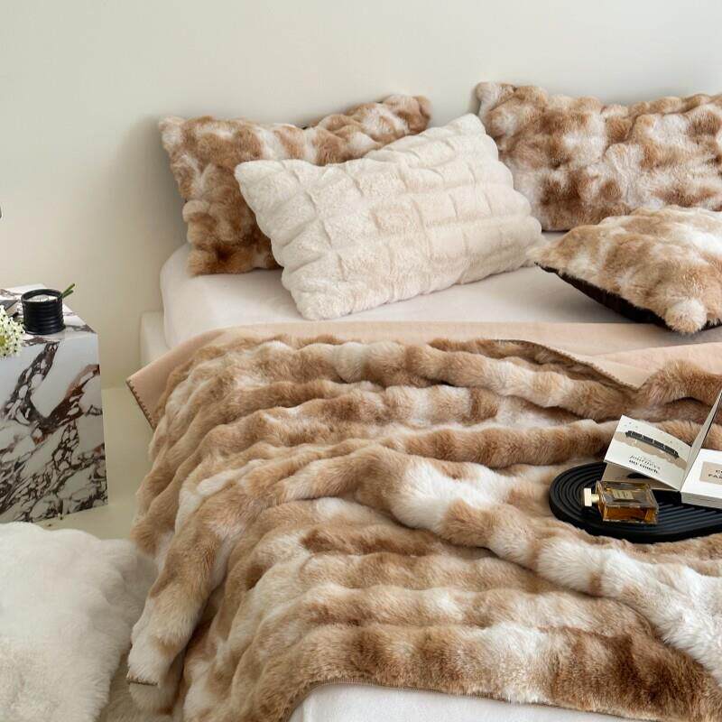 氛围感轻奢加厚托斯卡纳彷皮草绒毯子单人午睡毯沙发盖毯学生毛毯