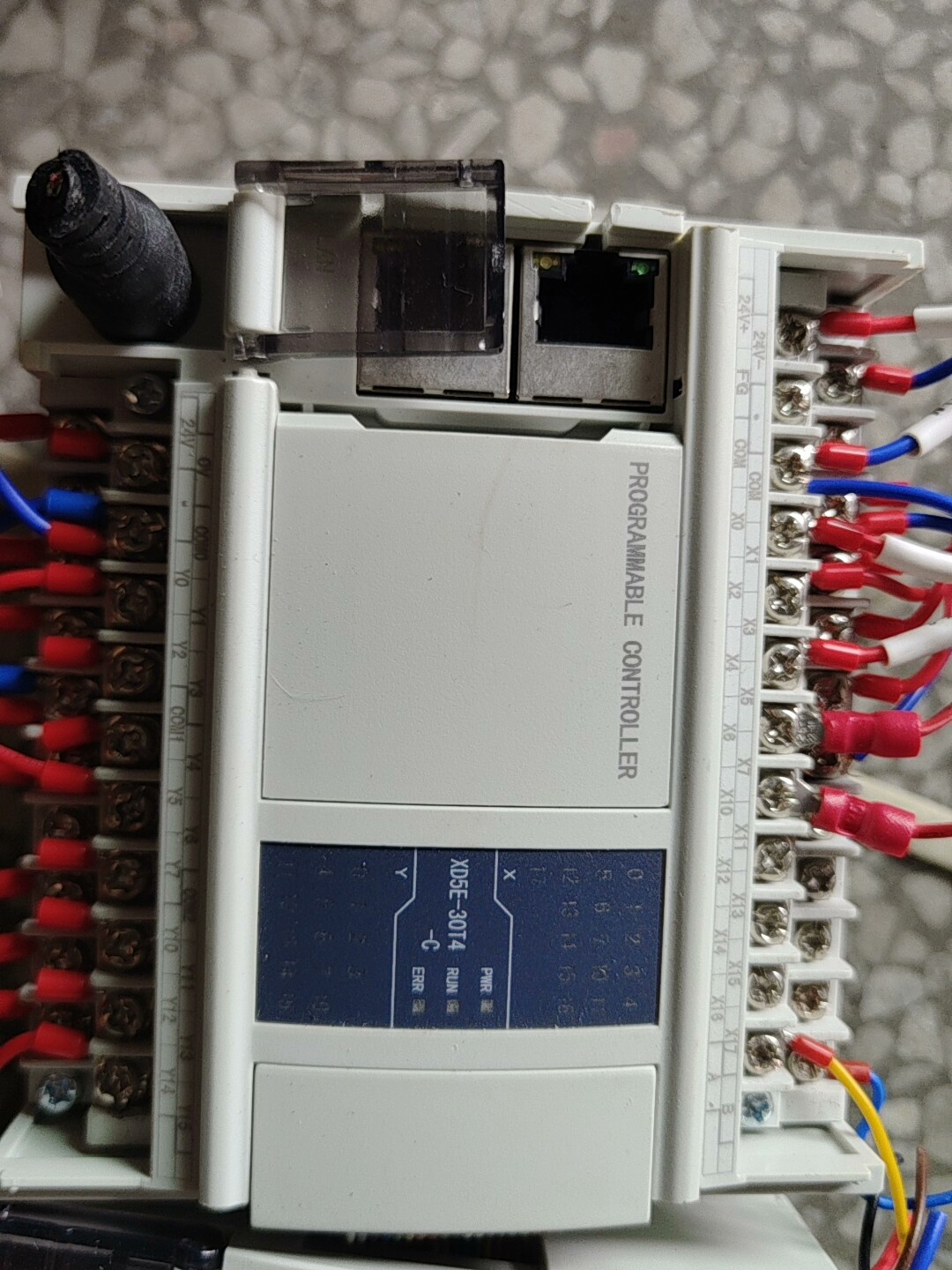 信捷XD5E-30T-C，，拆机下来，功能正常使用，实物图，