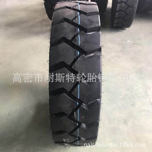叉车充气胎650-10 700-12 28*9-15 825-15 23*9-10打孔实心轮胎