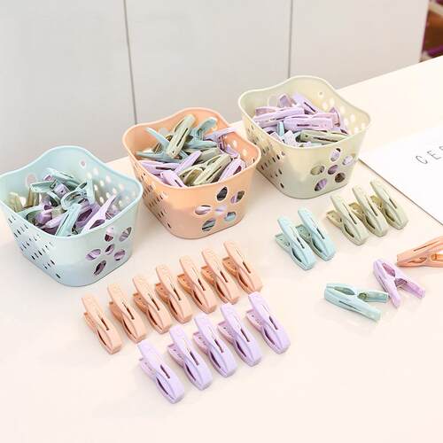 Windproof clips for undergarments and socks, plastic small c
