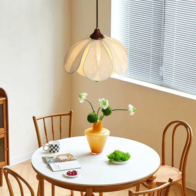 餐厅吊灯中古风创意氛围感奶白花朵吧台灯复古民宿护眼布艺餐桌灯,家装灯饰光源,客厅吊灯,淘宝优惠券,粉丝福利购,淘宝优惠卷