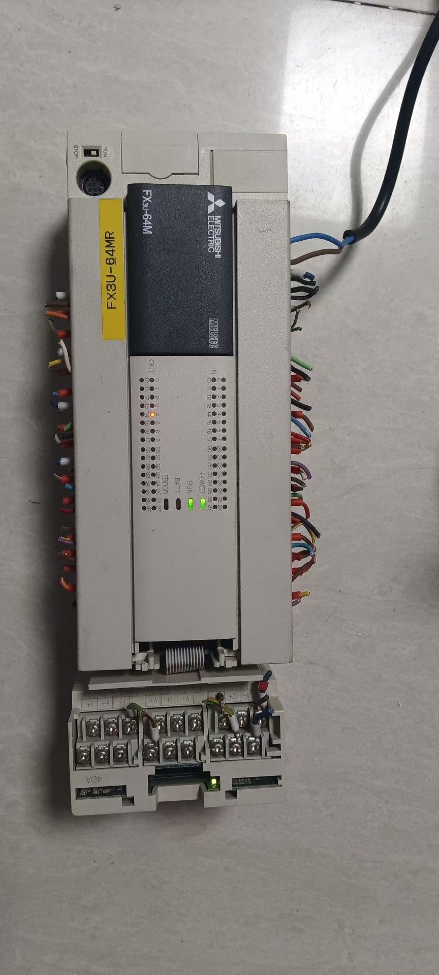 三菱plc，FX3U-64MR/ES-A,扩展FX2N-4D