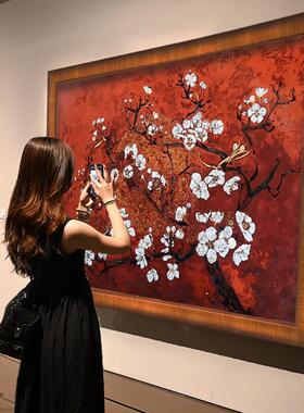 中古红棕色客厅挂画抽象梅花横版复古茶室背景墙装饰画新中式壁画