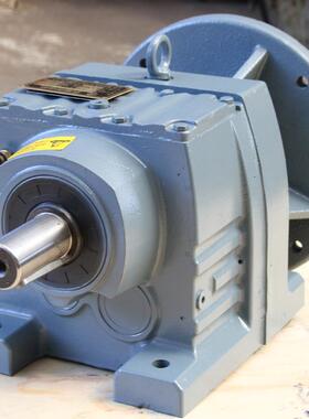 维修SEW减速电机 R97-313-2.2KW卧式斜齿轮四大系列减速机