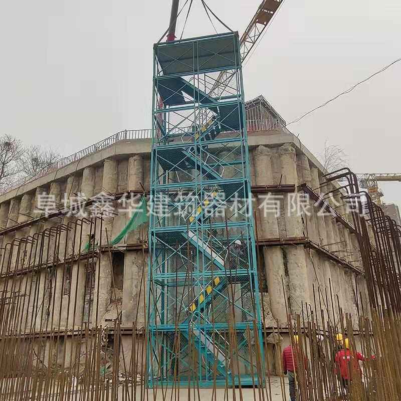 行家选安全梯笼基坑马道安全通道施工平台安全爬梯Q235钢基坑梯笼