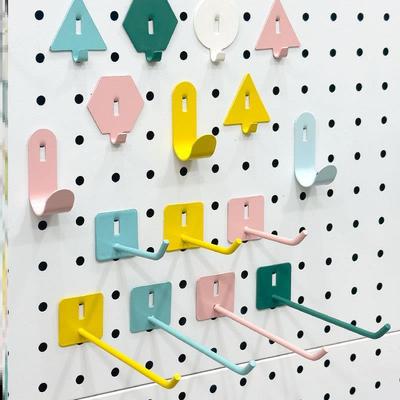 洞洞板配件挂钩圆孔专用收纳层架五金通用书桌架6mm适用置物篮