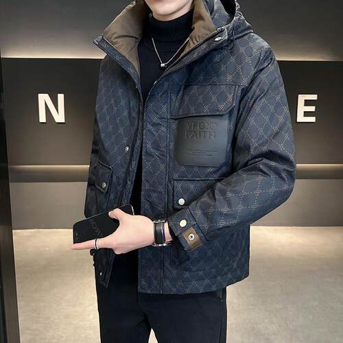 冬季连帽羽绒服男短款2025新款潮牌修身帅气百搭印花鸭绒男士外套