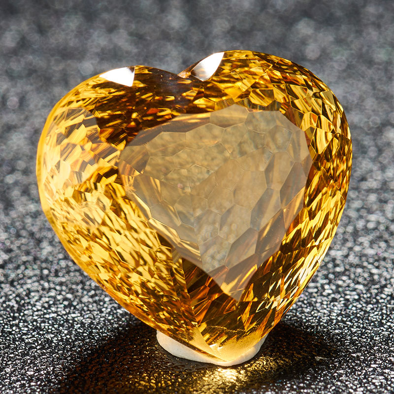 源头直供捡漏价 16.3克拉心形黄晶裸石戒面鸟巢切工 支持私人定制