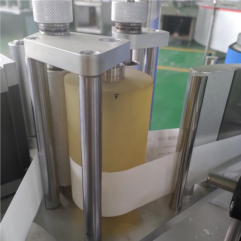 全自动圆928瓶干贴机 洗精塑料瓶子 不胶玻璃洁瓶贴标机定位标贴