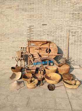 采购产品民间旧物品，旧风车，木犁，旧木耙，旧木桶盆，簸箕，簸