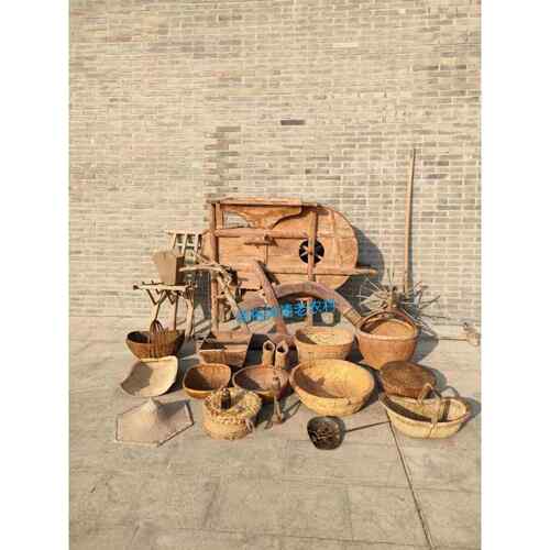 采购产品民间旧物品，旧风车，木犁，旧木耙，旧木桶盆，簸箕，簸