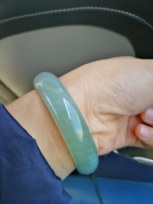 正玉堂天然玉镯子怎么样，到底是不真假，还是水货？