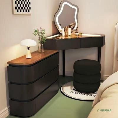 2025新款实木小户型转角梳妆台三角斗柜一体家用卧室墙角化妆桌床