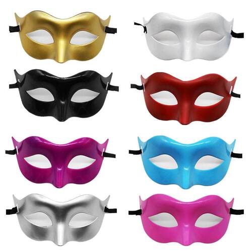 Crew cut man PROM half face with Halloween party mask 面具