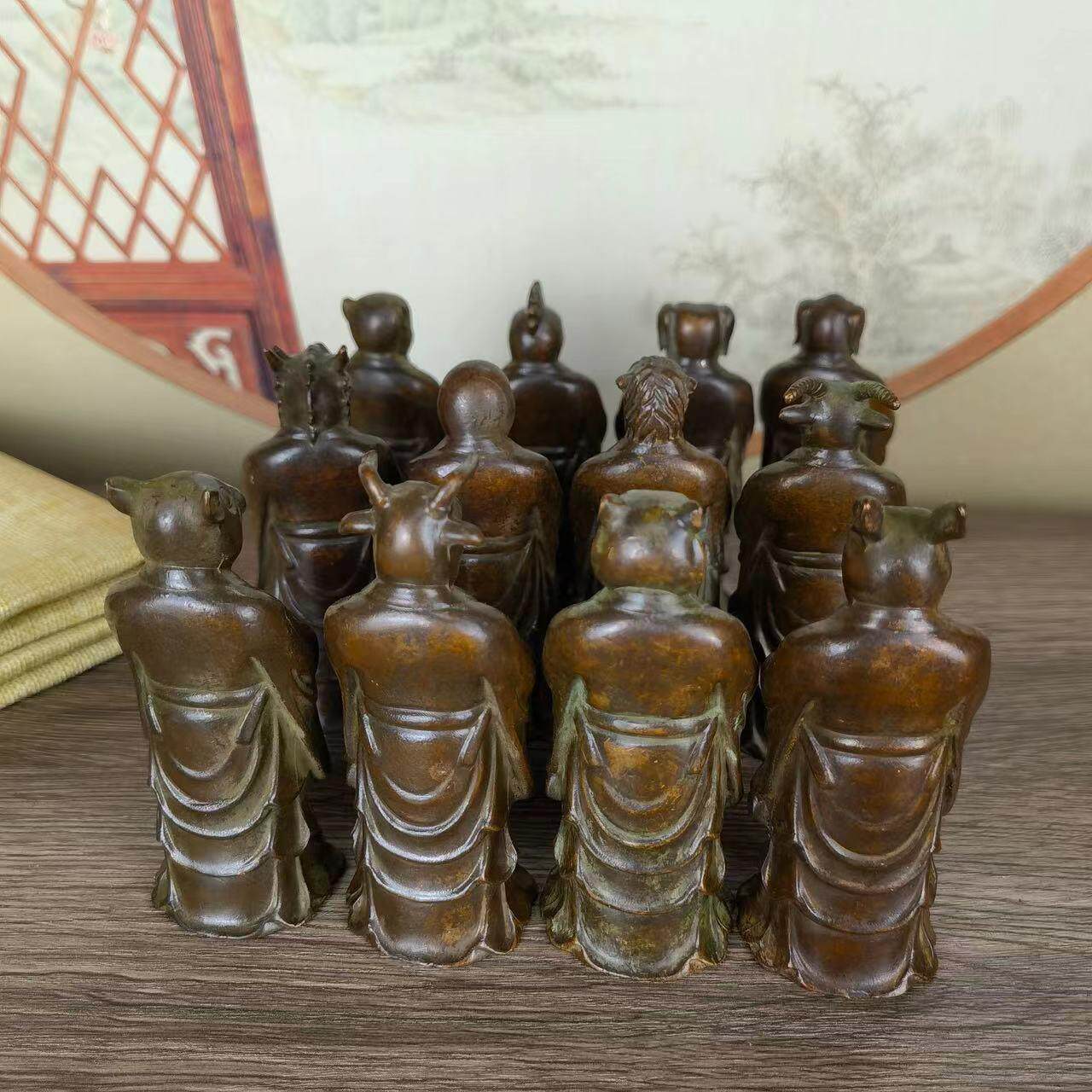 新款直销古玩杂项收藏十二12生肖摆件全套仿古老包浆居家装饰茶台