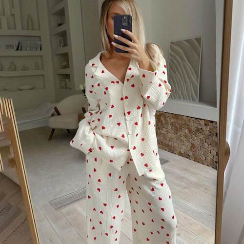 新款爱心印花上衣长裤套装家居服Love printed top and pants set