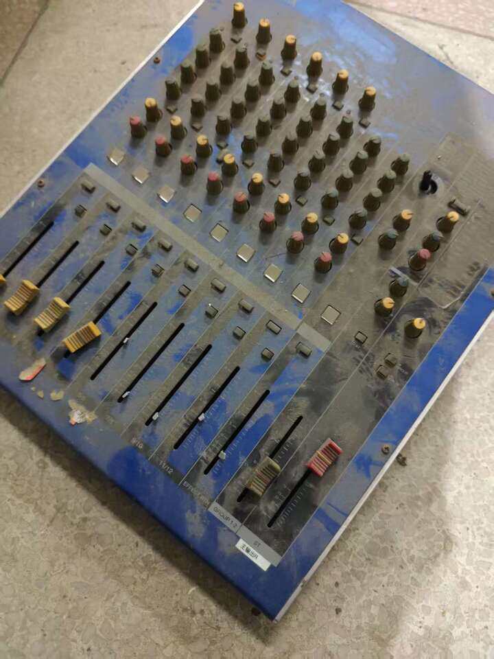 3月29日北京【京械3818】单位淘汰报废处置调音台一个网络拍卖公告