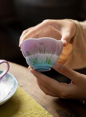 釉下彩手绘雏菊陶瓷主人杯花口杯茶杯品茗杯主人杯渐变紫色油画风