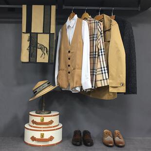 高档展示软装 西服围巾皮鞋 陈设摆件现代 衬衫 样板房衣帽间衣柜男装