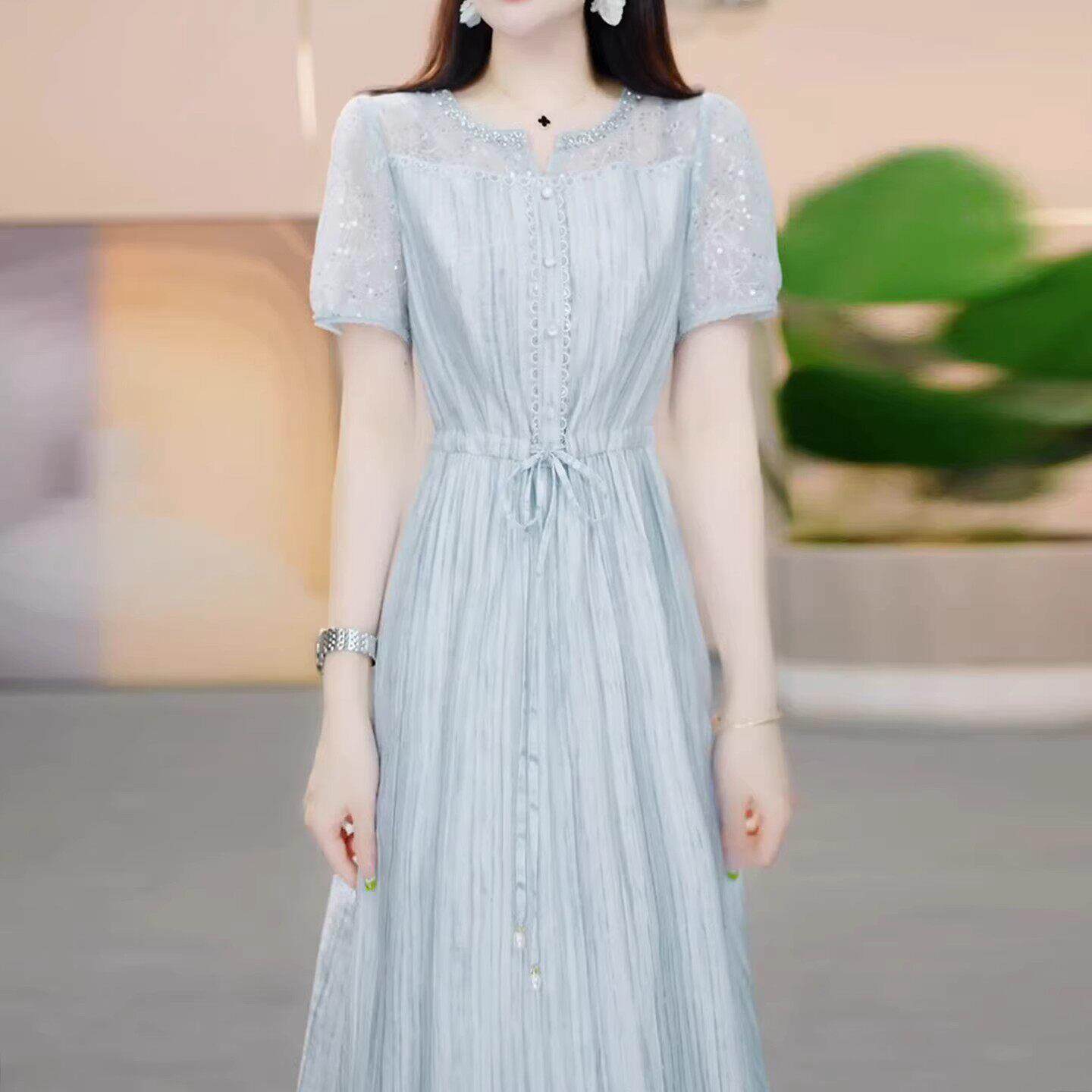 纪诗哲圆领蕾丝连衣裙2026新款女夏季爆款气质名媛减龄轻奢高级感