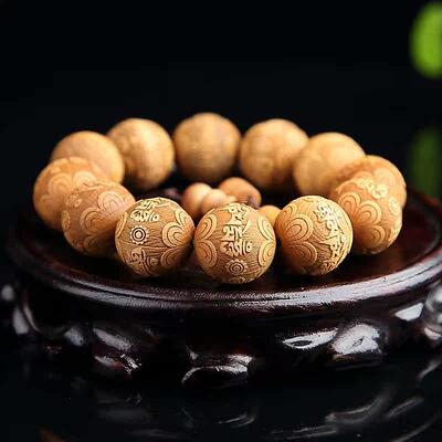Thuja hand string Taihang mountain Thuja wood carving dragon