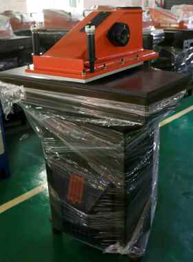 销售 VS922 ATOM摇臂裁断机 皮革裁断机