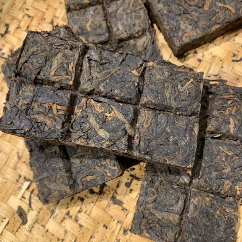 2011年小戶賽熟茶磚普洱茶熟茶磚茶50克「賽冰島」 普洱茶 BUASHOP普洱老茶