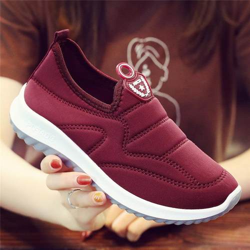 正品老北京布年鞋鞋时轻尚防滑软底便上班中老年妈妈女鞋老休闲健