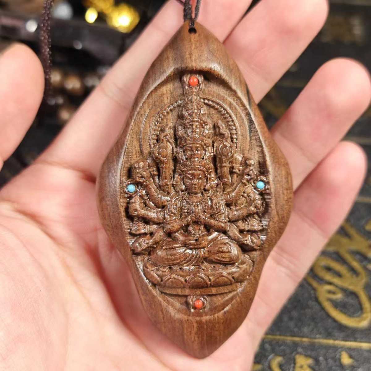 印尼达拉干雕刻手把件千手观音盘玩手把件人物佛像实木家居吊坠