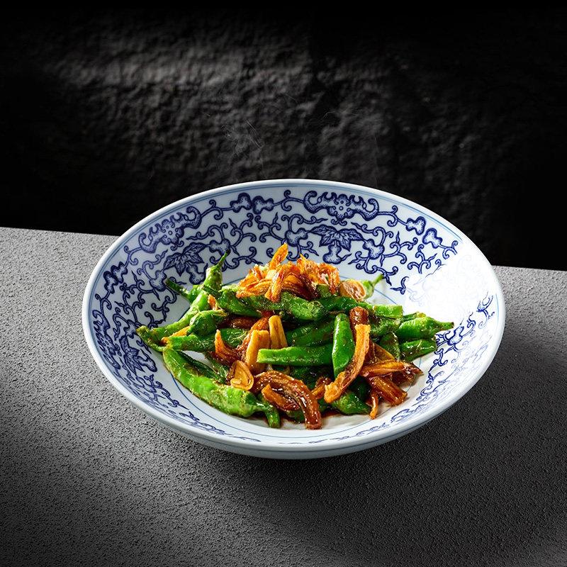 新款中式青花瓷圆形碗酒店专用冷菜盘家常菜土菜盘子特色陶瓷餐具