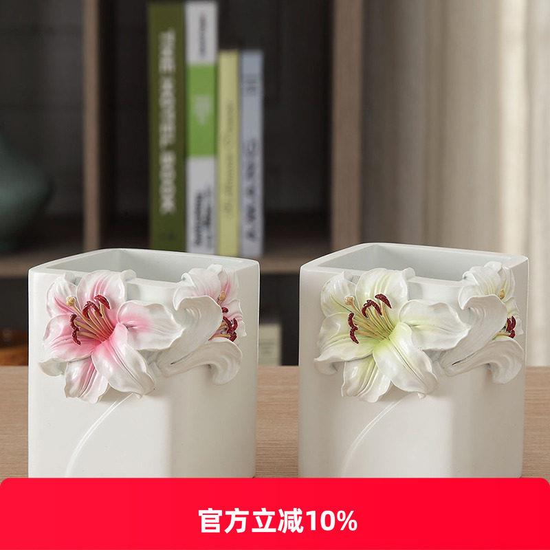 化妆刷筒眉笔刷子收纳盒创意时尚可爱笔筒桌面文具杂物摆件办公桌