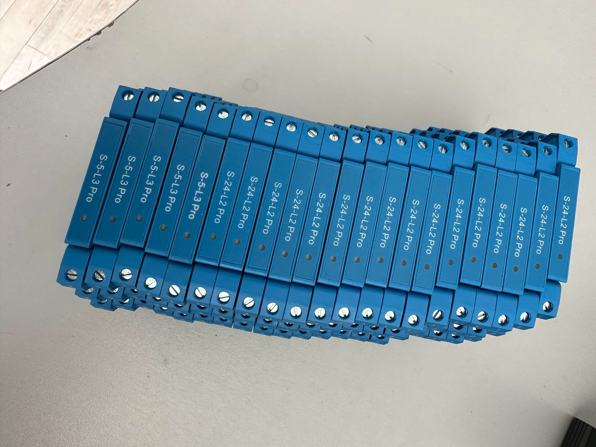 中控全新浪涌s-24L2Pro，S-5L3Pro