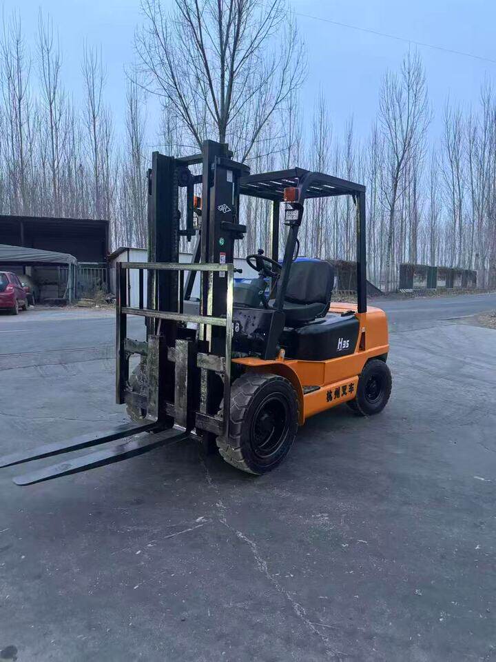 2月26日天津杭州3.5吨叉车升高3米网络拍卖公告