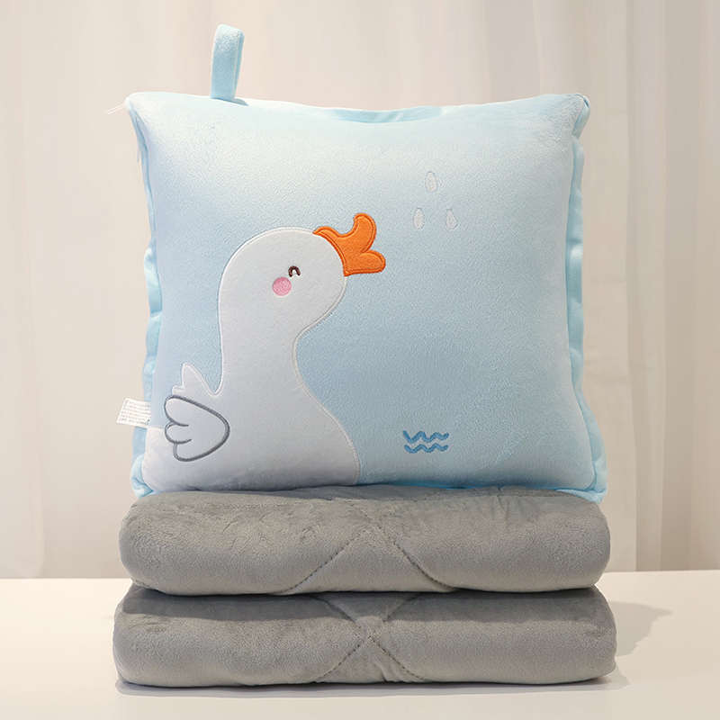 抱枕被子两用秋冬加厚新款车载小号毛毯睡觉办公室午睡毯子二合一