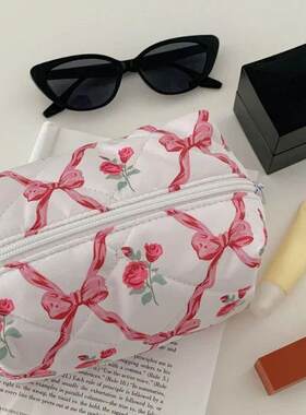 花艺造型大容量塑胶化妆包 多用途旅行用收纳包推荐