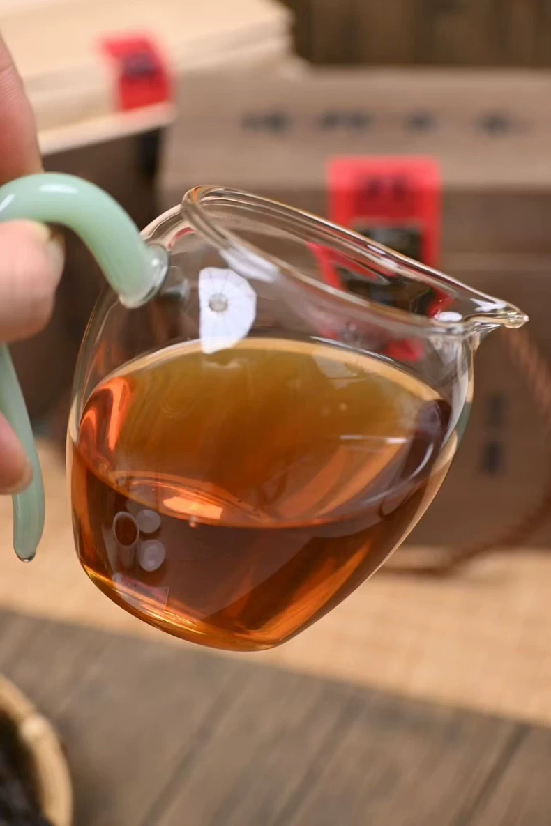 1998年壓箱老茶 倚邦貢茶雲南普洱茶純幹倉老生茶散茶250克一盒 普洱茶 BUASHOP普洱老茶