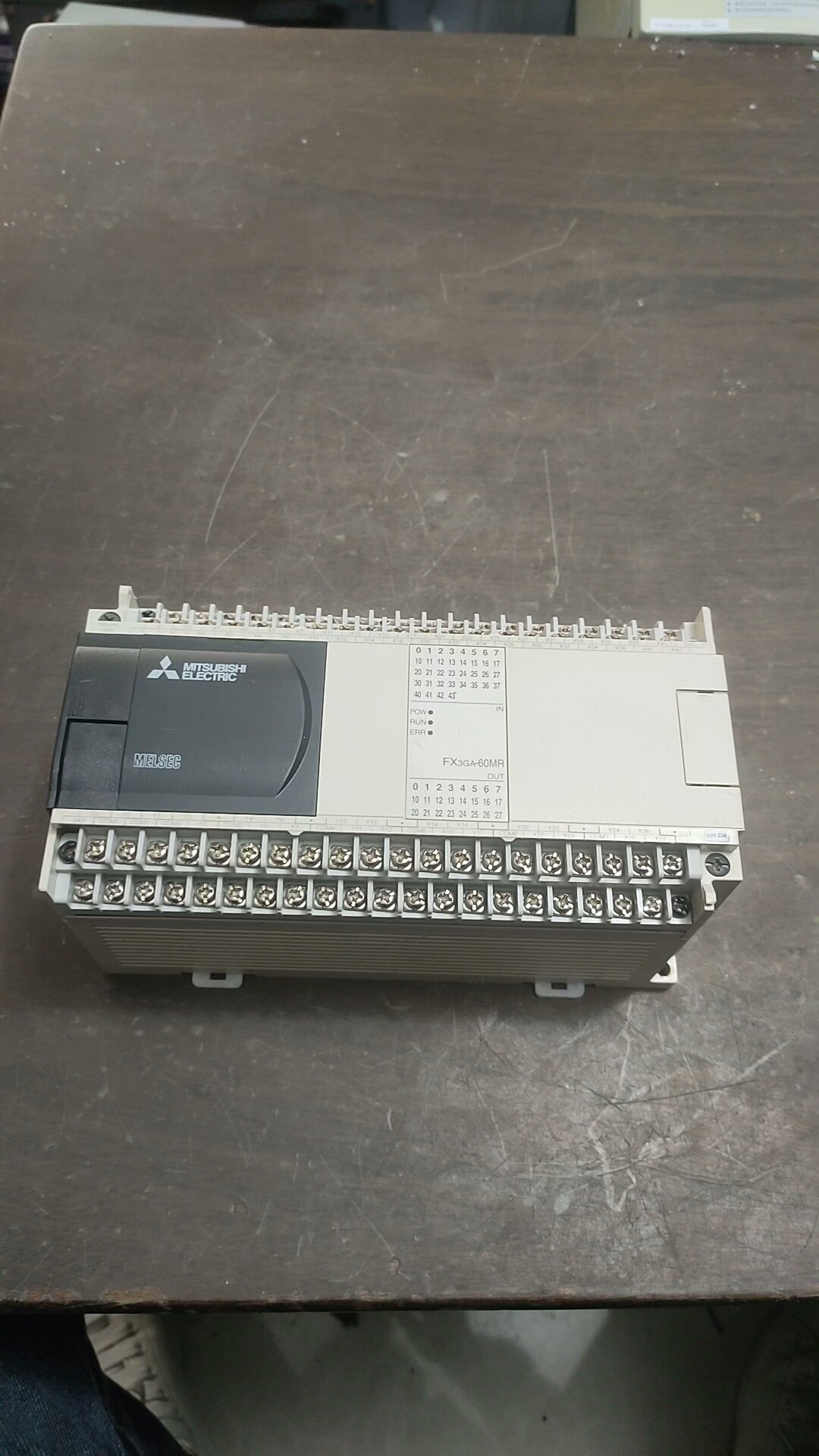 三菱PLC，型号FX3GA-60MR-CM，实物拍摄，功能包