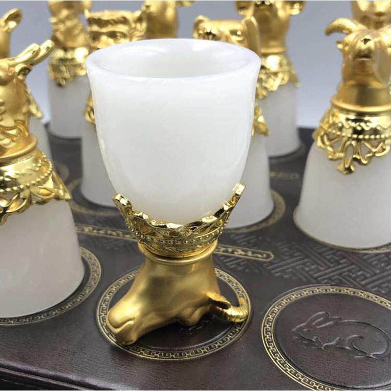 新品 和田玉 阿富汗玉十二生肖金属镶玉酒杯茶杯茶具