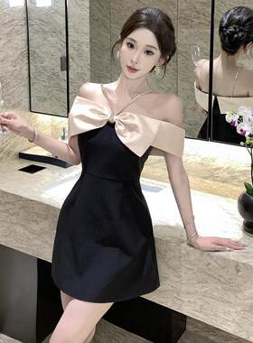 蝴蝶结露肩生日派对礼服洋装赫本性感高腰气质修身显瘦字小黑裙