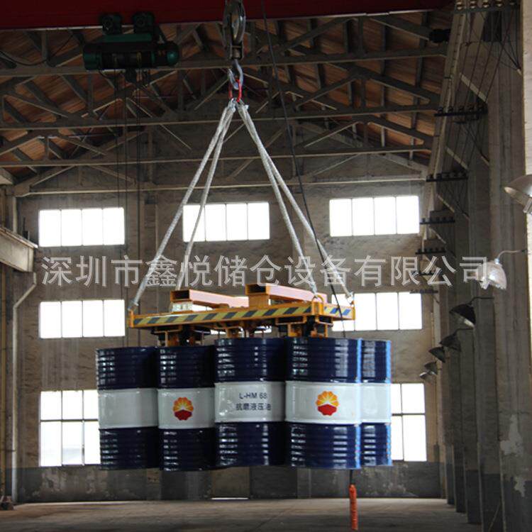 重型抓桶器八油桶夹叉车搬运夹YL8油桶吊具八油桶夹具