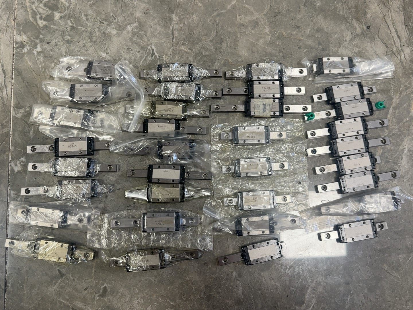 THK原装正品 SRS9XN 直线导轨滑块 全新无包装 实物